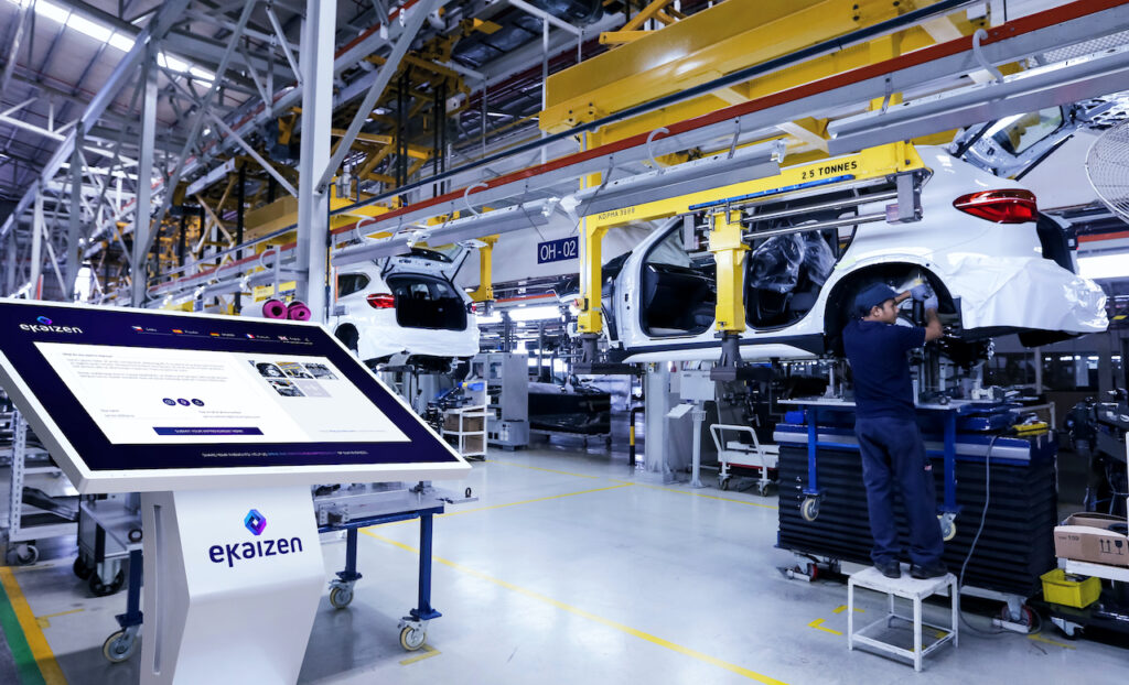 ekaizen-kiosk-automotive-shopfloor kaizen management software on touchscreen